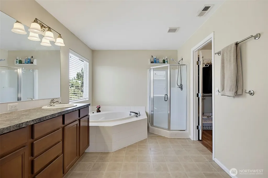 26249 241st Place SE Maple Valley WA 98038