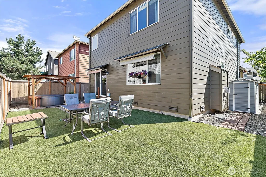 26249 241st Place SE Maple Valley WA 98038