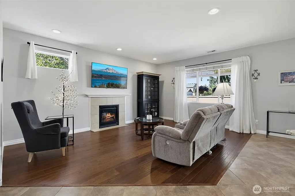 26249 241st Place SE Maple Valley WA 98038