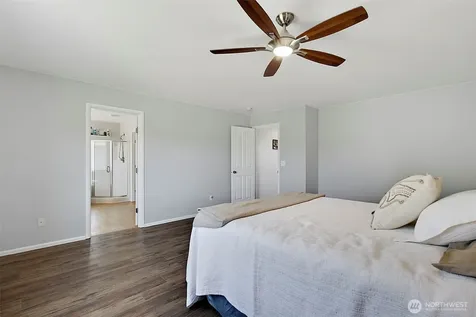 26249 241st Place SE Maple Valley WA 98038
