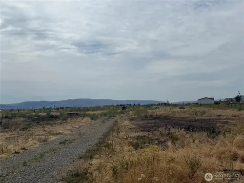 152 Green Acres Road Riverside WA 98841