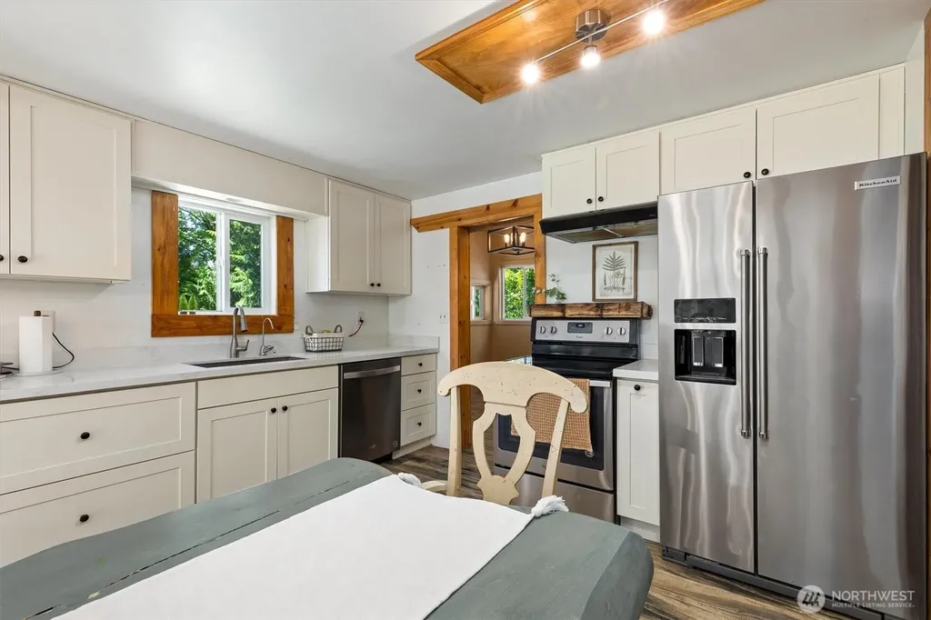 22122 SE 51st Place Issaquah WA 98029