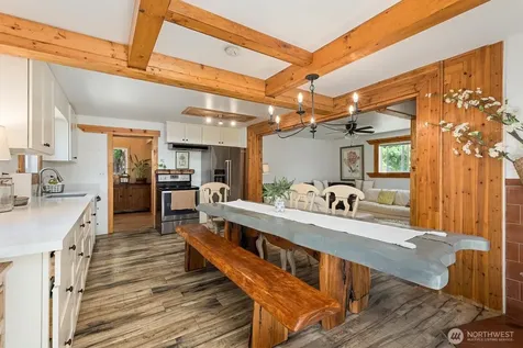 22122 SE 51st Place Issaquah WA 98029