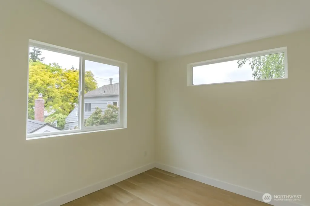 2621 35th Avenue W Seattle WA 98199