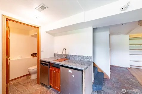 1109 S Davies Road Lake Stevens WA 98258
