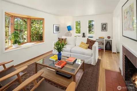 5106 47th Avenue NE Seattle WA 98105