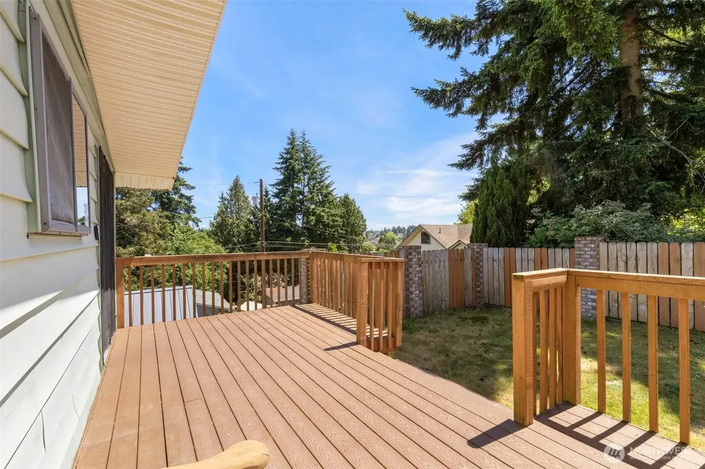 3105 13th Street Bremerton WA 98312