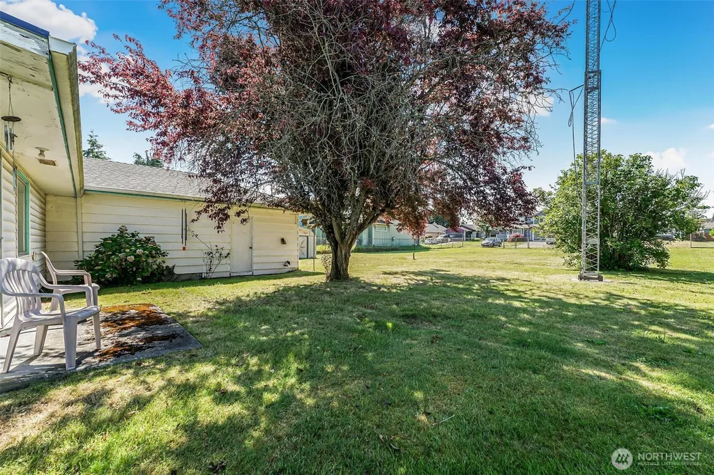 1722 E 65th Street Tacoma WA 98404