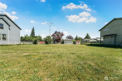 1722 E 65th Street Tacoma WA 98404