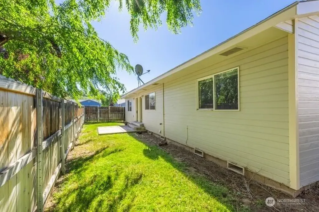 111 E Queen Place Ellensburg WA 98926
