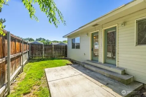 111 E Queen Place Ellensburg WA 98926
