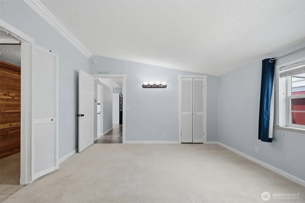 70 SE Crescent Drive Shelton WA 98584