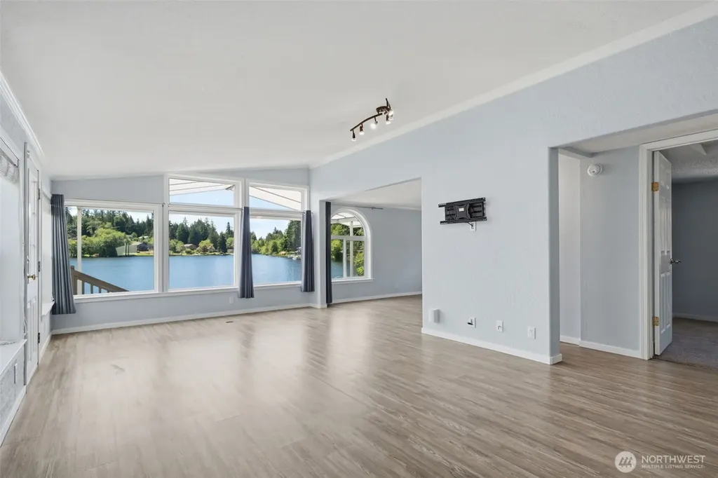 70 SE Crescent Drive Shelton WA 98584