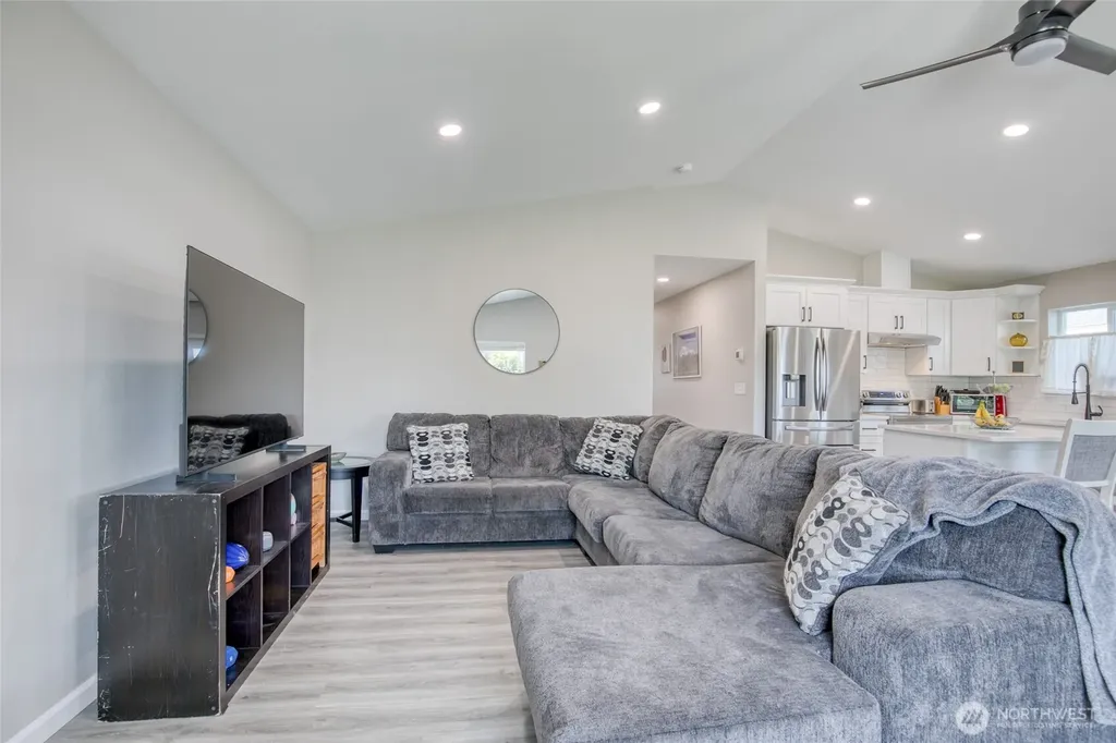 1113 W Schley Street Aberdeen WA 98520