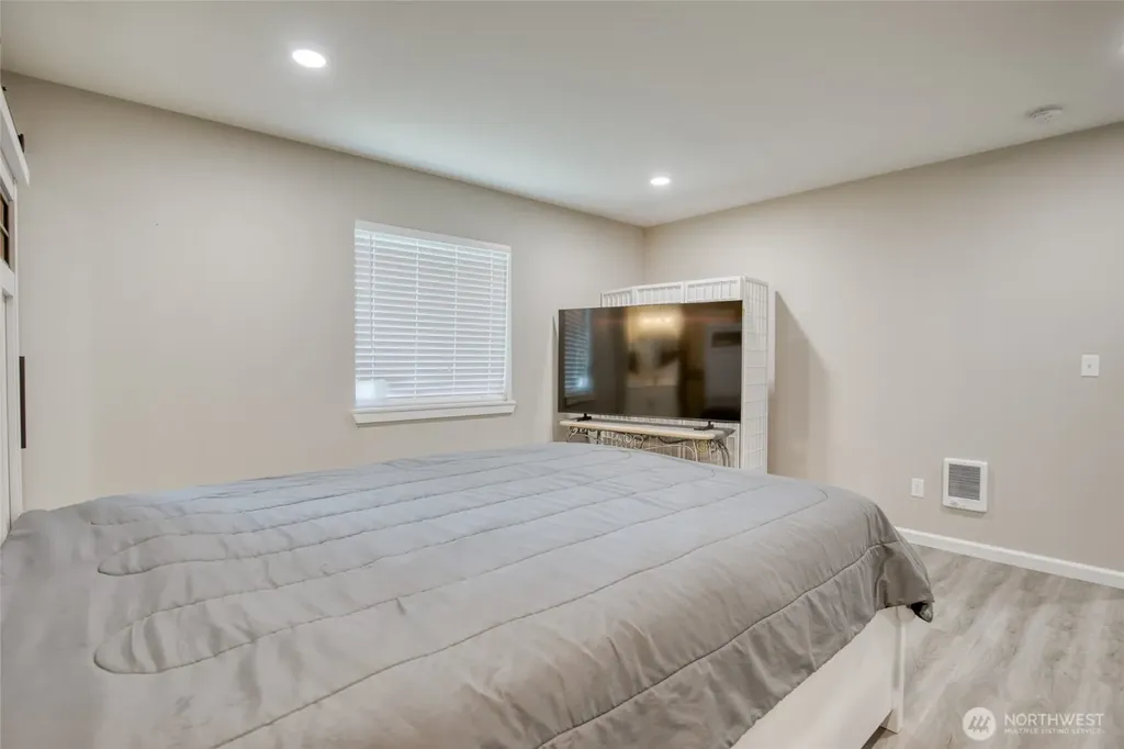 1113 W Schley Street Aberdeen WA 98520