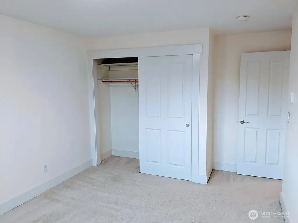 6501 24th Avenue NW Seattle WA 98117