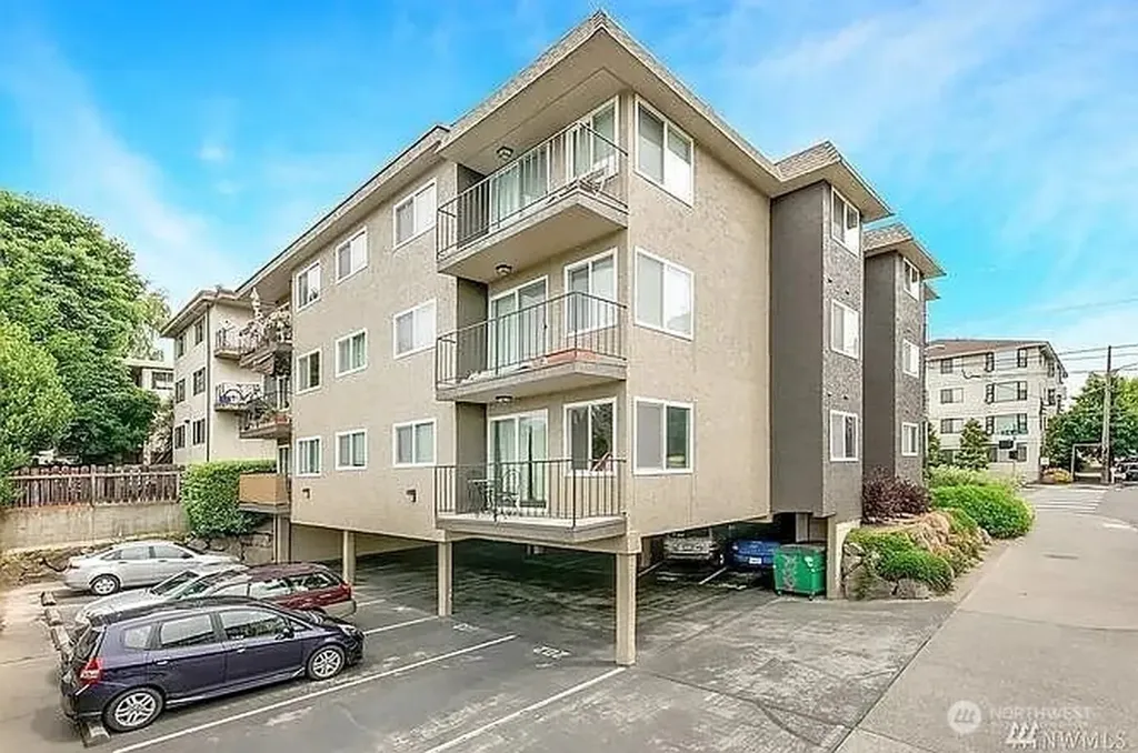 6501 24th Avenue NW Seattle WA 98117