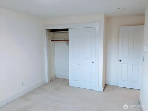 6501 24th Avenue NW Seattle WA 98117