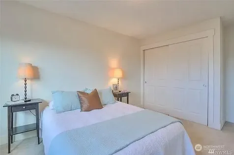 6501 24th Avenue NW Seattle WA 98117