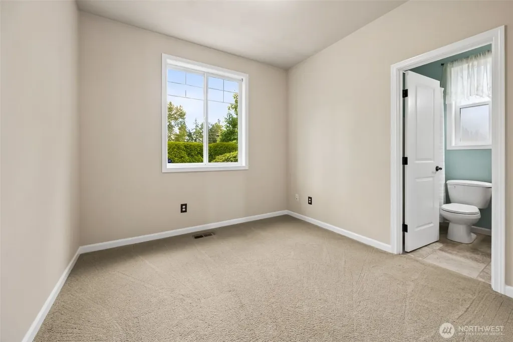 15126 82nd Avenue E Puyallup WA 98375