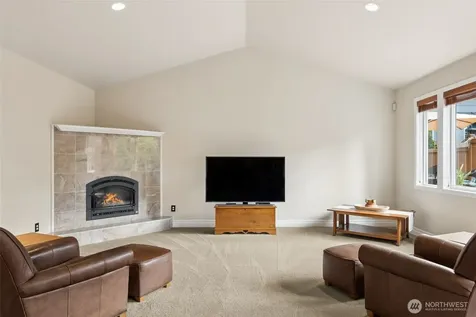 15126 82nd Avenue E Puyallup WA 98375