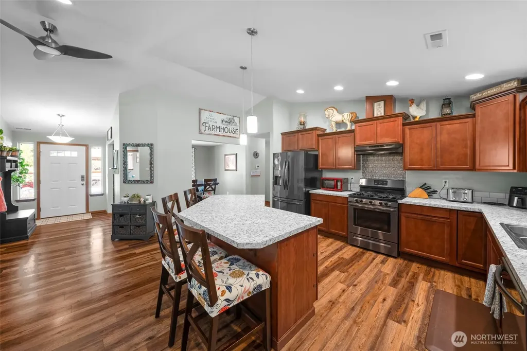 19306 128th Ave SE Yelm WA 98597