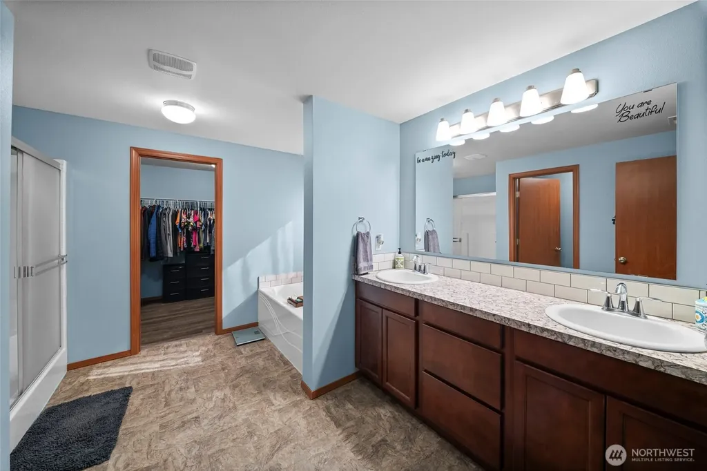 19306 128th Ave SE Yelm WA 98597