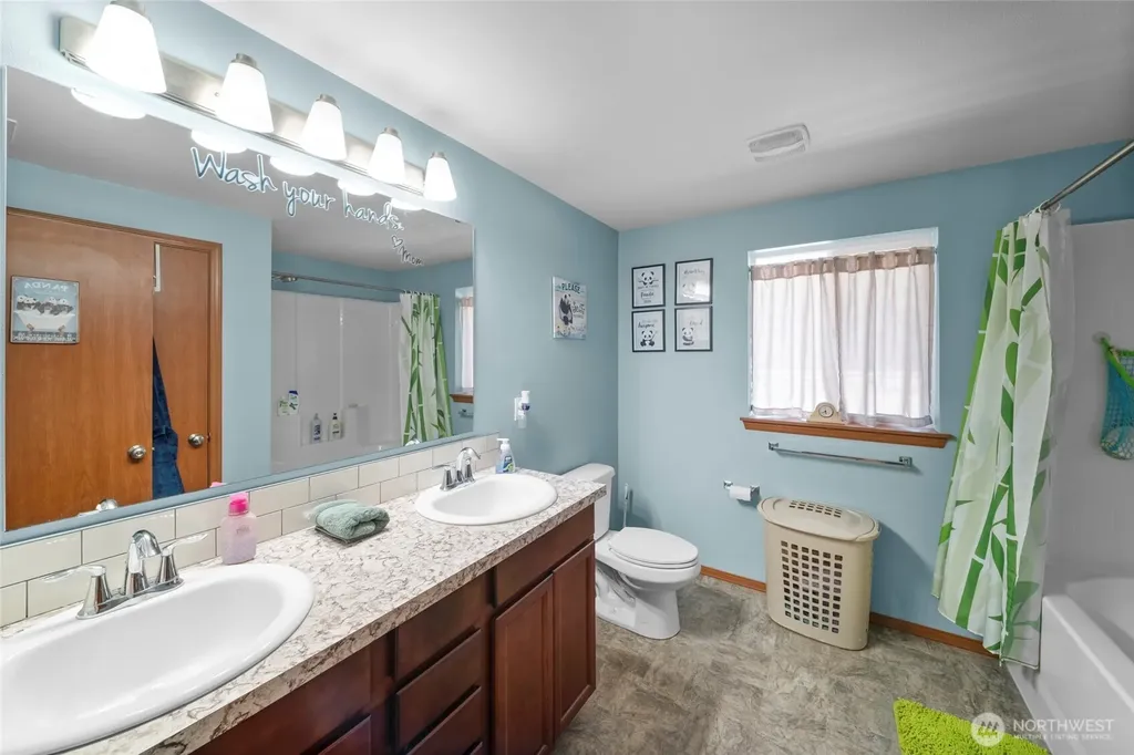 19306 128th Ave SE Yelm WA 98597