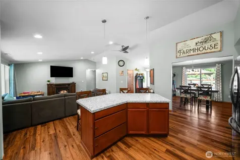 19306 128th Ave SE Yelm WA 98597