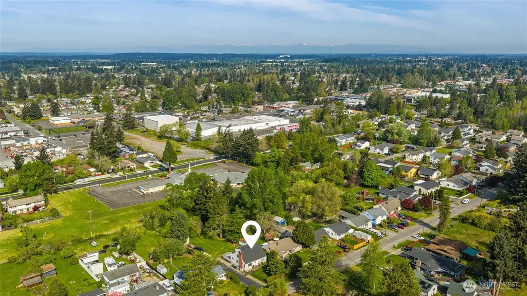 9334 E B Street Tacoma WA 98445