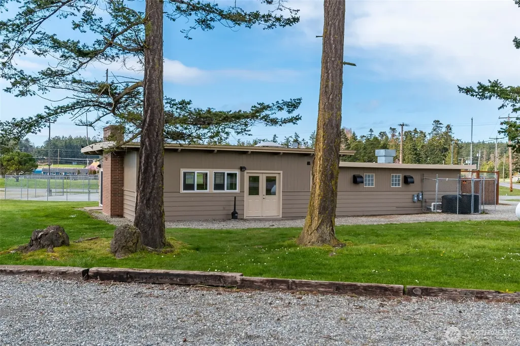 1731 Stephen Street Oak Harbor WA 98277