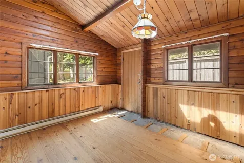 1731 Stephen Street Oak Harbor WA 98277