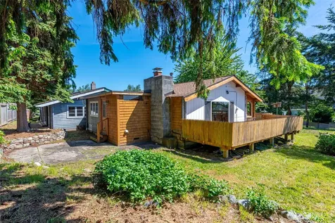 1731 Stephen Street Oak Harbor WA 98277