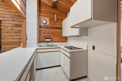 1731 Stephen Street Oak Harbor WA 98277