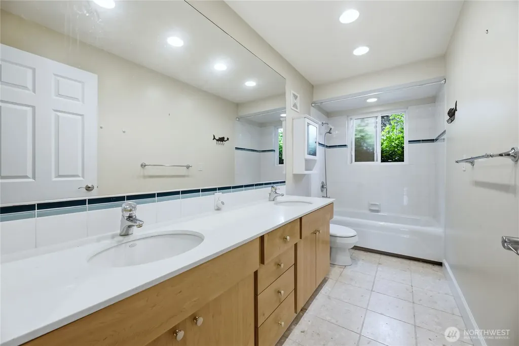 622 Olympic Avenue Edmonds WA 98020