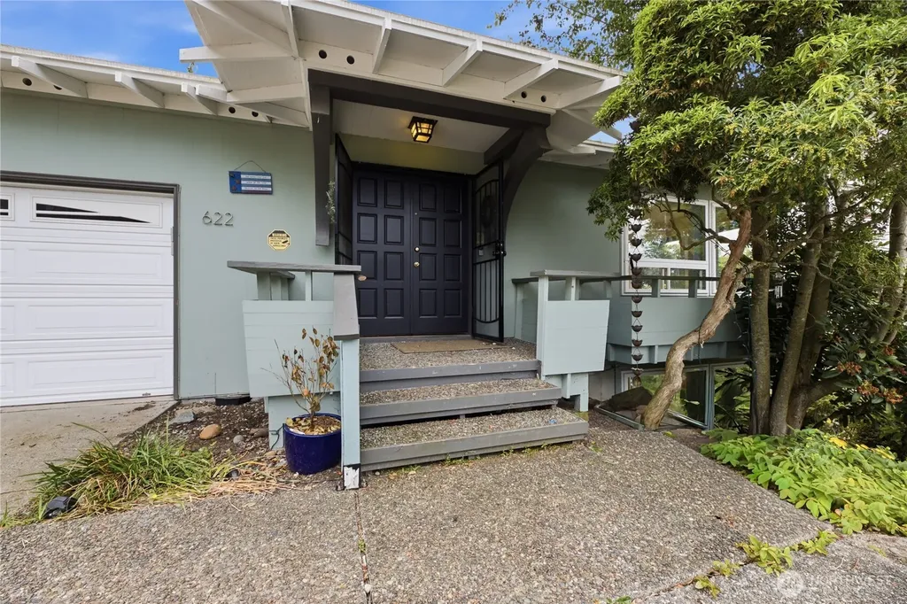 622 Olympic Avenue Edmonds WA 98020