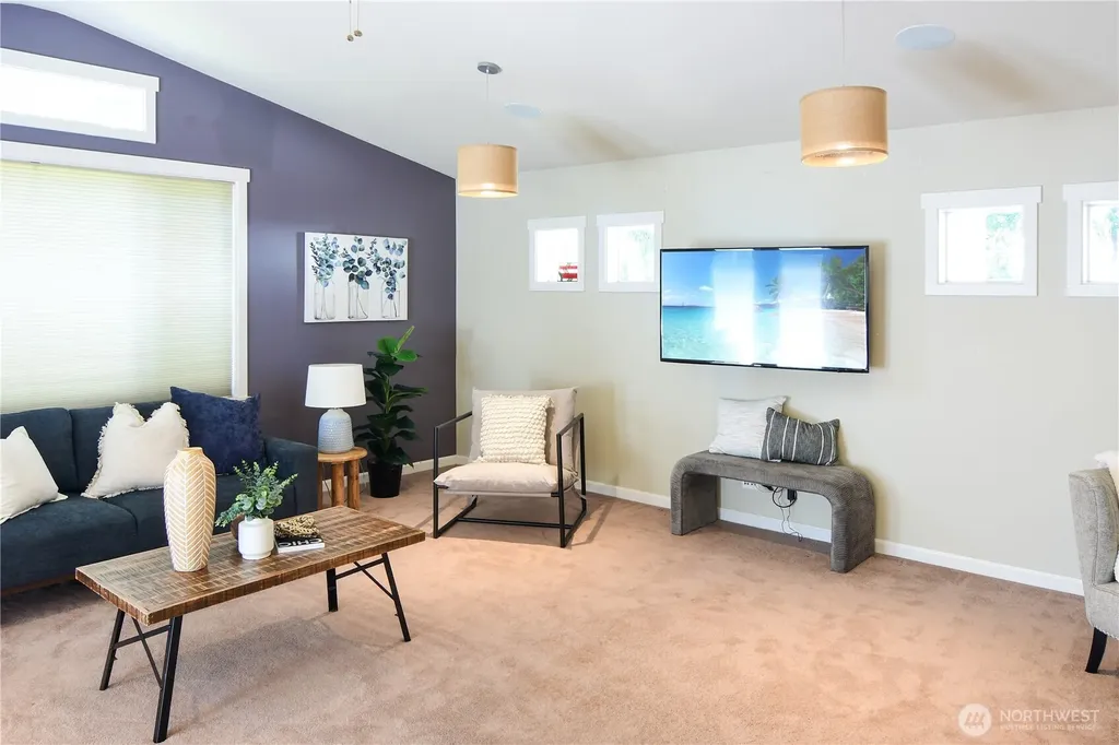 8435 NE 147th Place Kenmore WA 98028