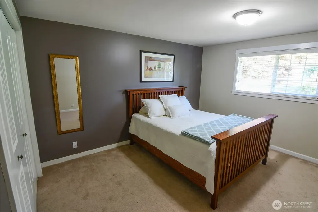 8435 NE 147th Place Kenmore WA 98028