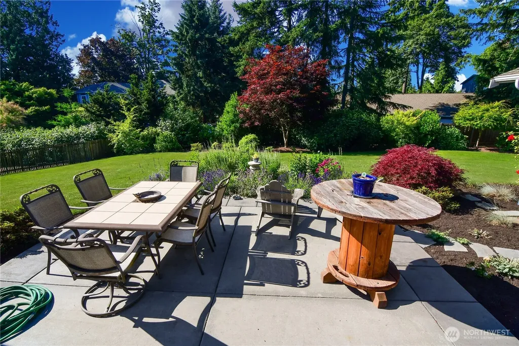 8435 NE 147th Place Kenmore WA 98028