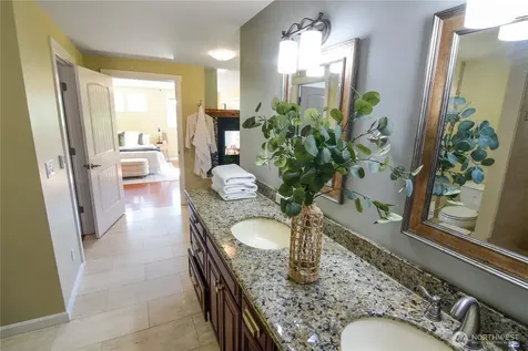 8435 NE 147th Place Kenmore WA 98028