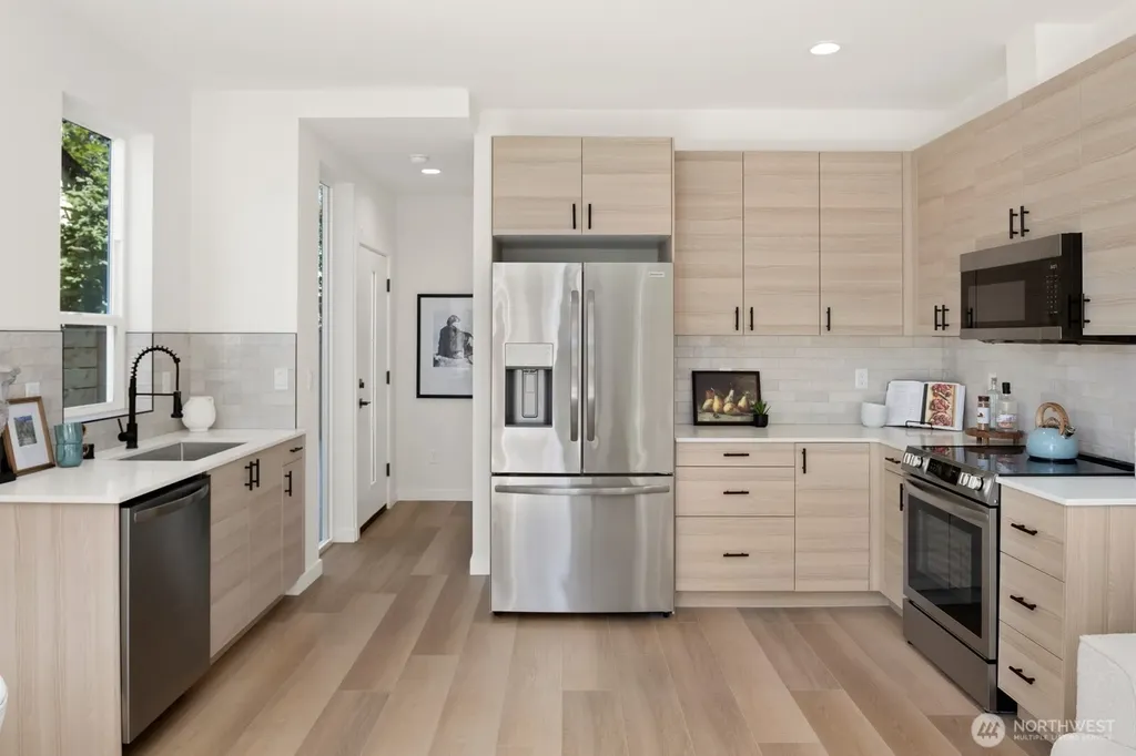 332 NE 90th Street Seattle WA 98115