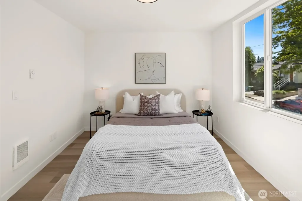 332 NE 90th Street Seattle WA 98115