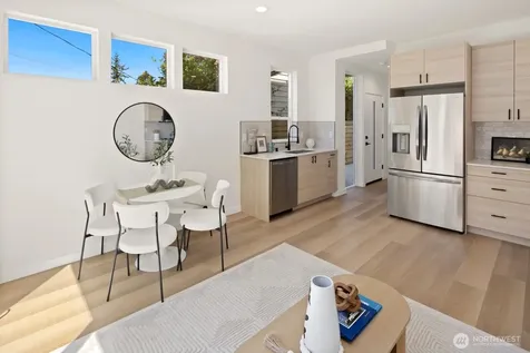 332 NE 90th Street Seattle WA 98115