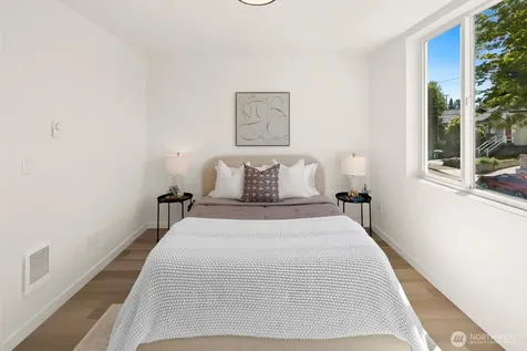 332 NE 90th Street Seattle WA 98115
