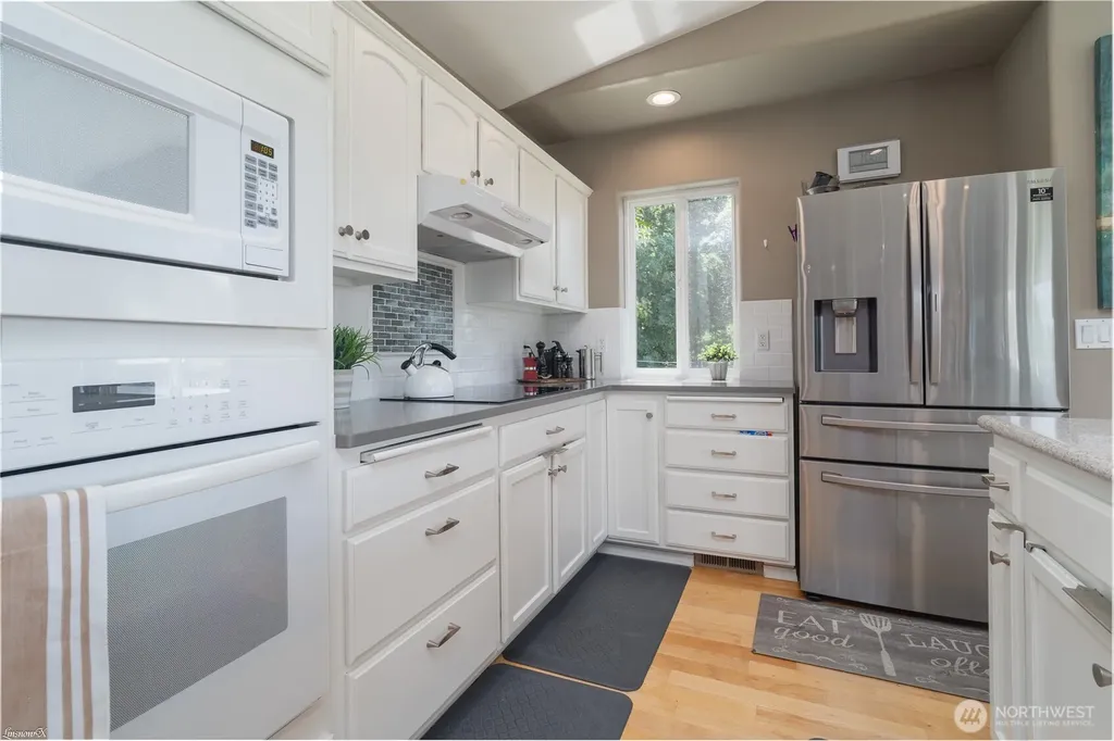 843 Pear Court NE Olympia WA 98506
