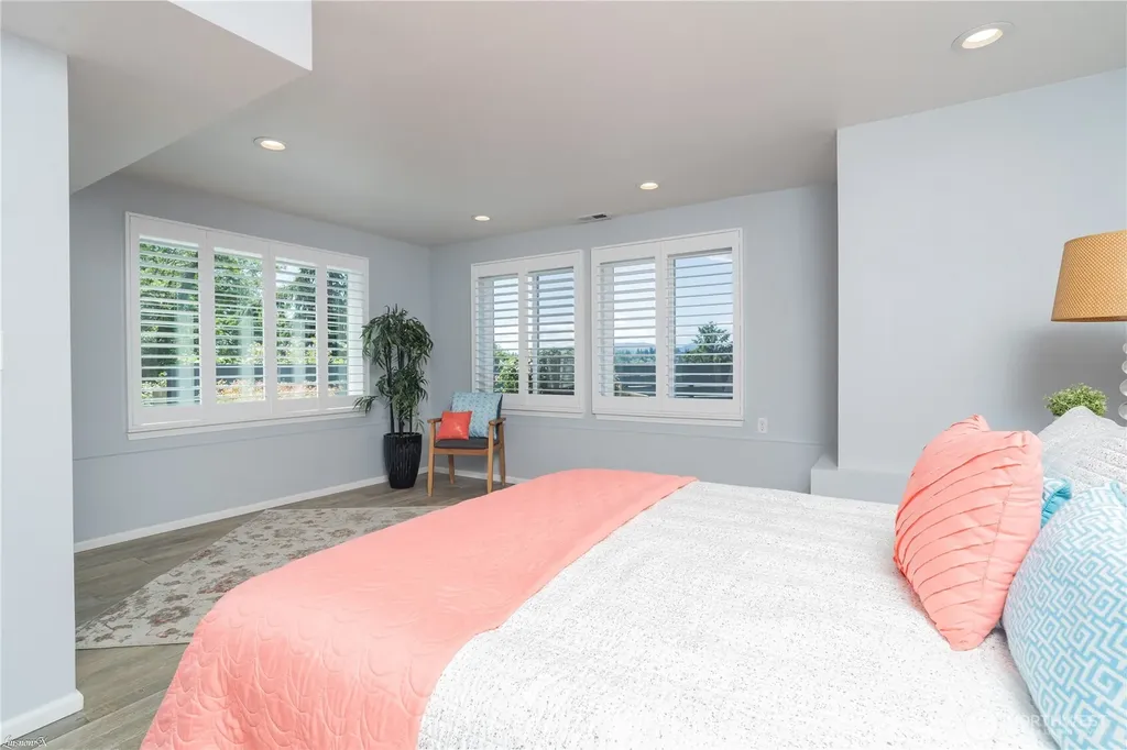 843 Pear Court NE Olympia WA 98506