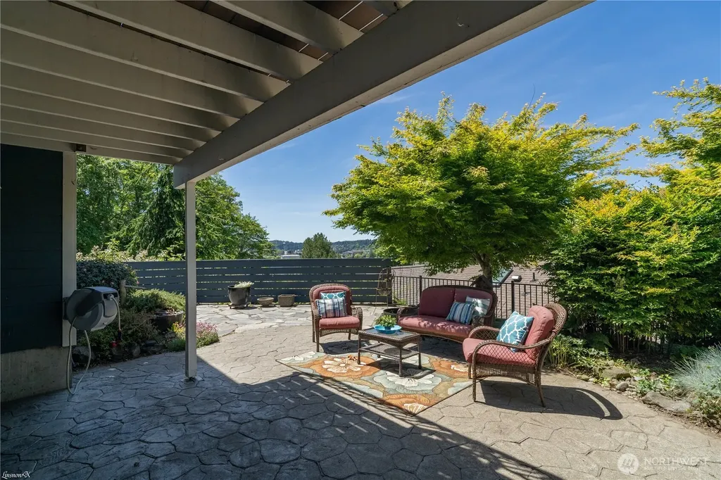843 Pear Court NE Olympia WA 98506