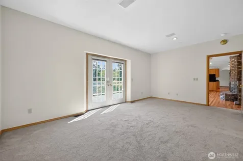 18432 W Lake Desire Drive SE Renton WA 98058