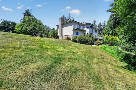 18432 W Lake Desire Drive SE Renton WA 98058