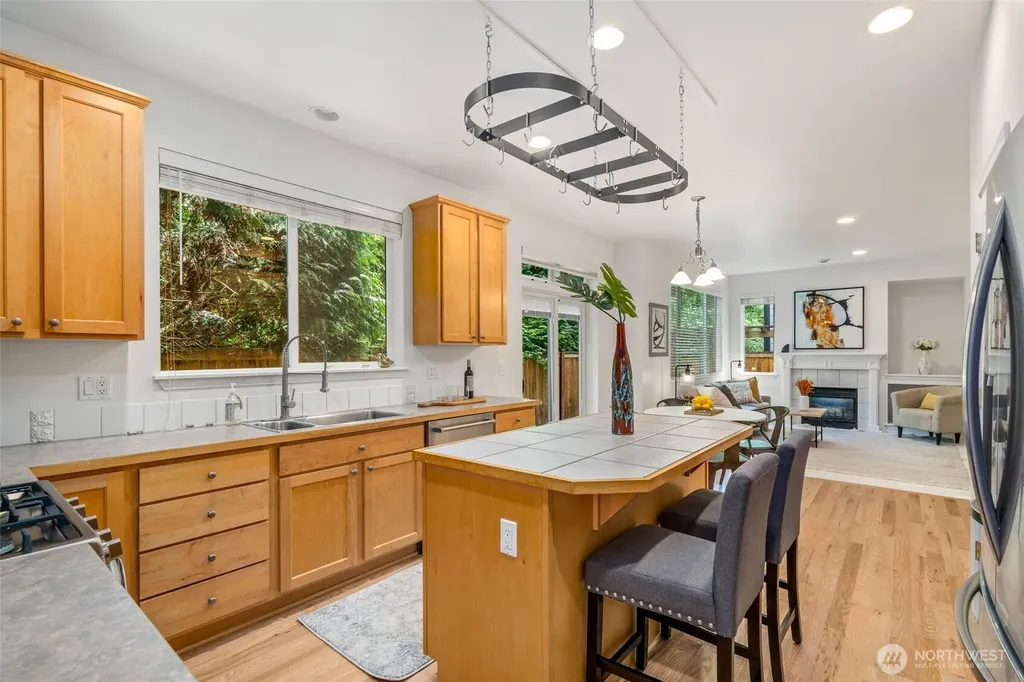 11558 179th Court NE Redmond WA 98052